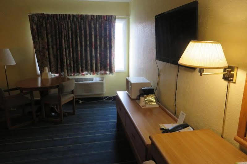 Days Inn By Wyndham Alexandria Mn Kültér fotó